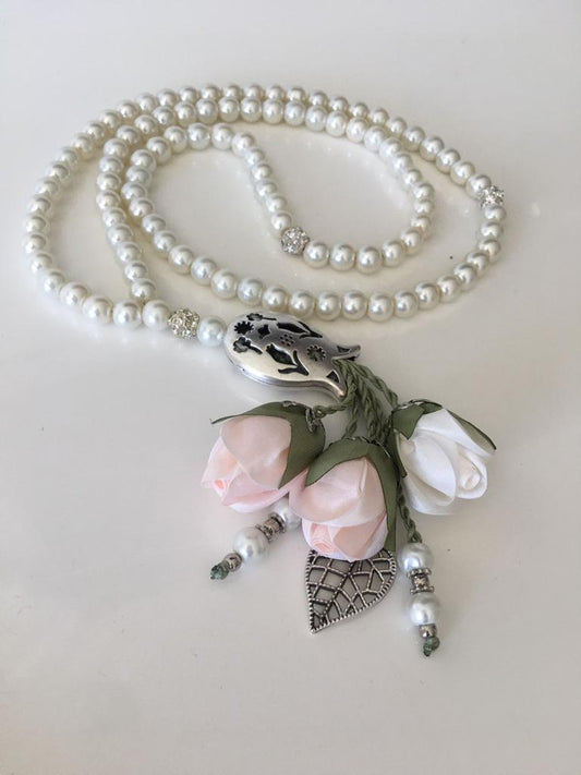 Pearl Bead With Winter Flowers