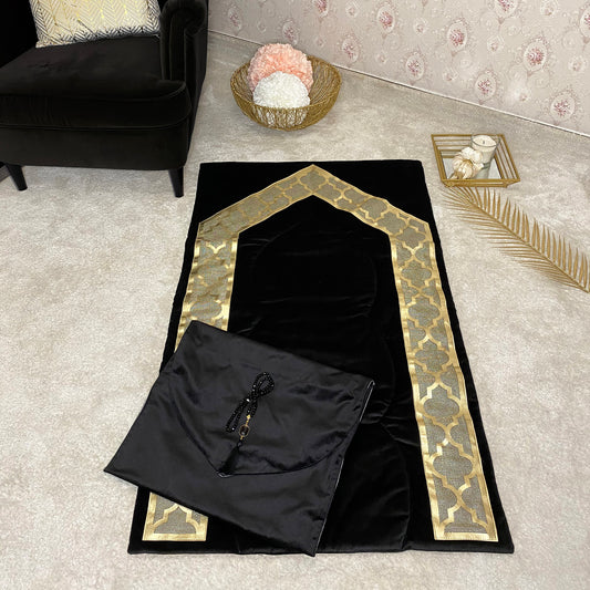 Neoclassic Geometric Niche – Black Prayer Carpet Set