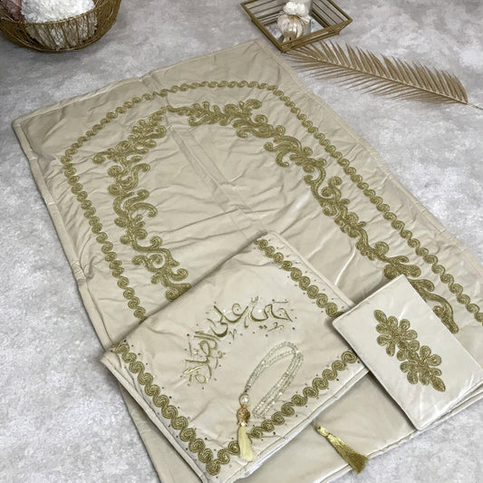 Embroidery Niche Off-White Carpet Set