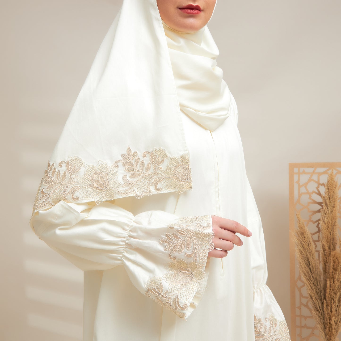 Shayla Style Cotton Silk Prayer Wear – Off-White