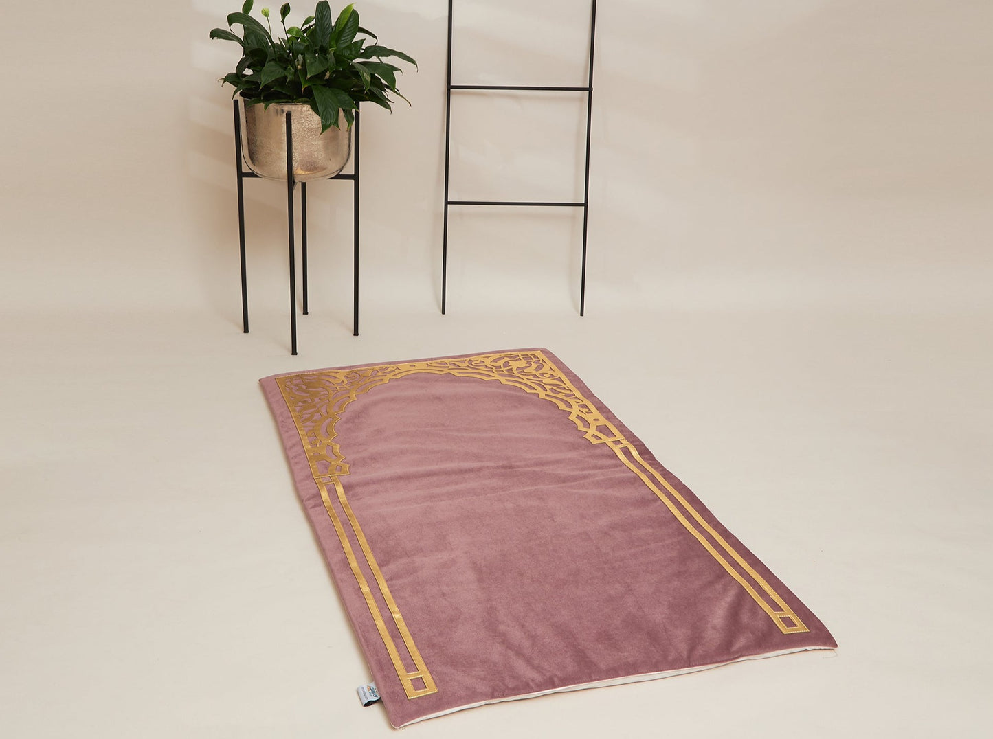 Neoclassic Golden Arch – Prayer Mat