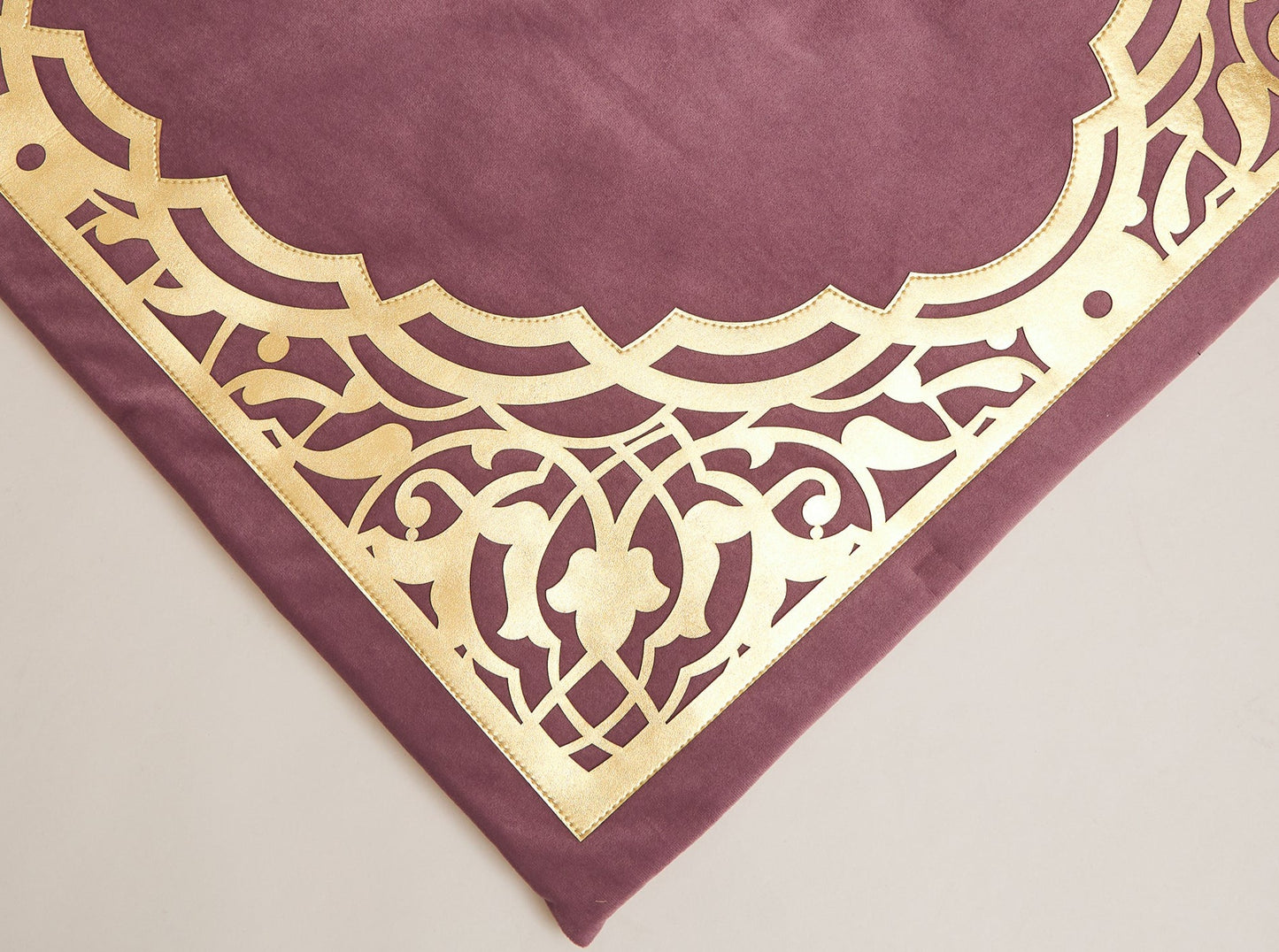 Neoclassic Golden Arch – Prayer Mat